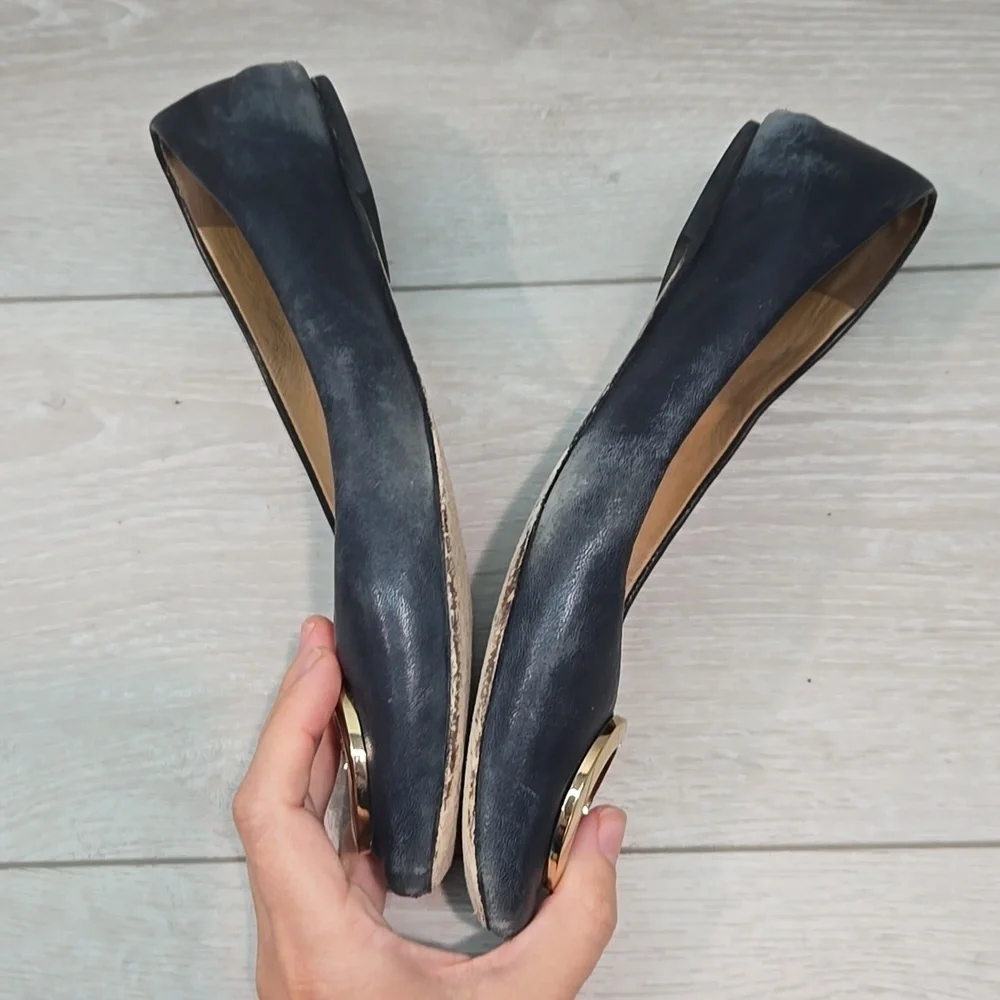 Tory Burch Women Elegant Flats with Gold Accent Logo Ballet Shoes Sz 7.5M